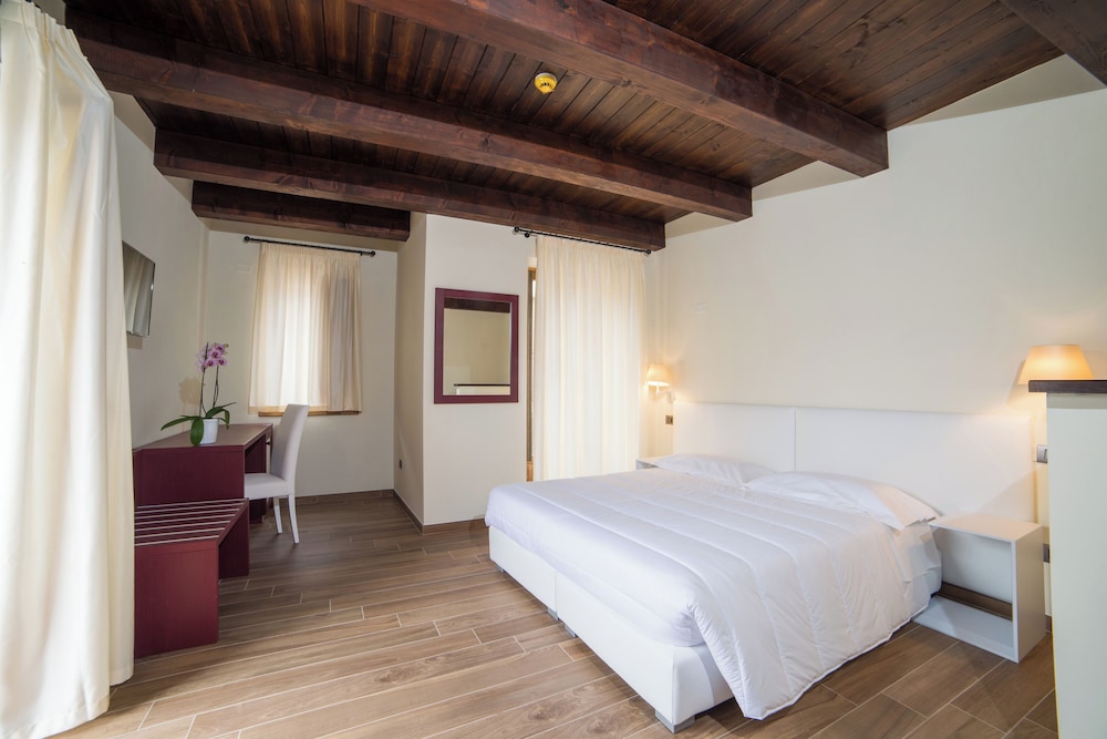 Classic Double or Twin Room