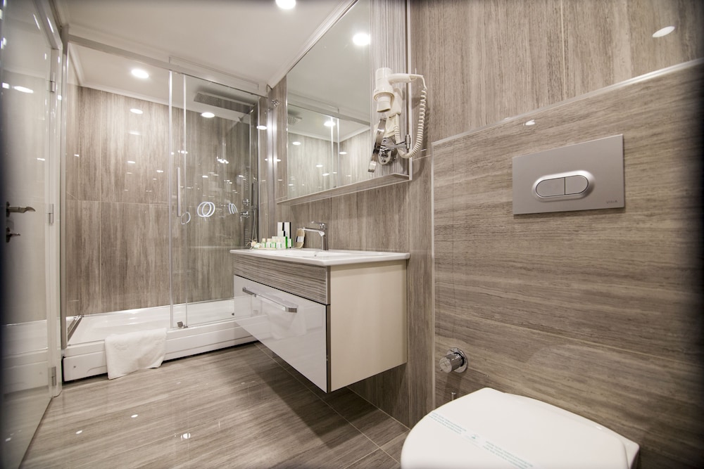 Royal Suite photo 3