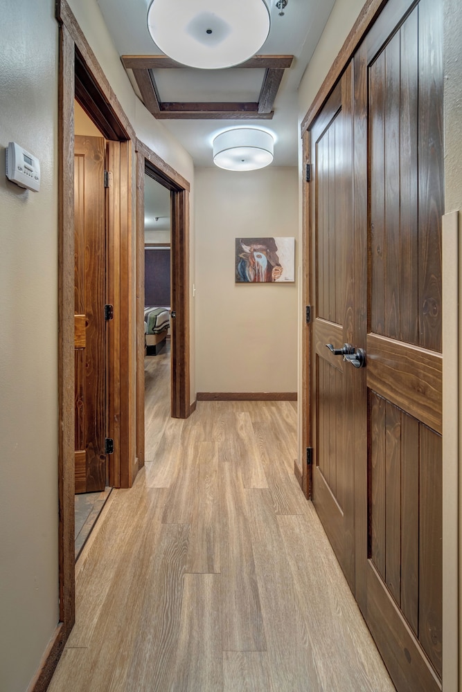 Premium Cabin, 2 Bedrooms, 2 Bathrooms, Park View