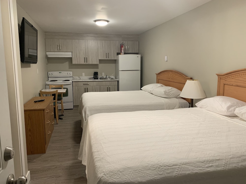 Standard Room, 2 Queen Beds photo 1