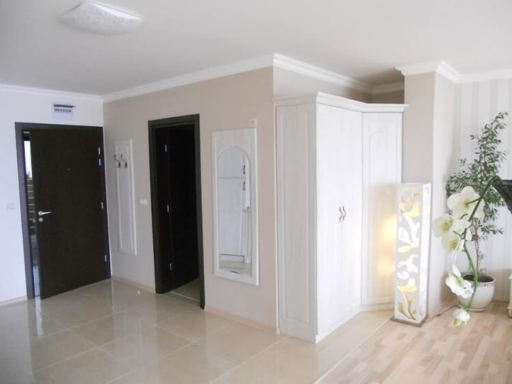 Apartment, 2 Bedroom, Sea view photo 2