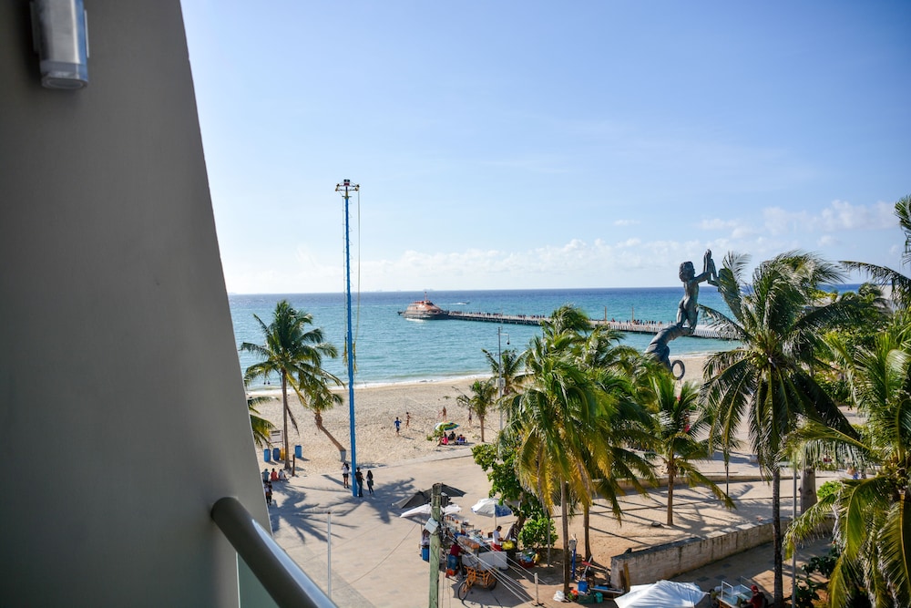 Standard Room, 1 Bedroom, Partial Ocean View - Photo 11