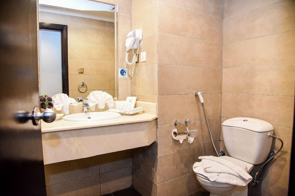 Standard Quadruple Room - Photo 3