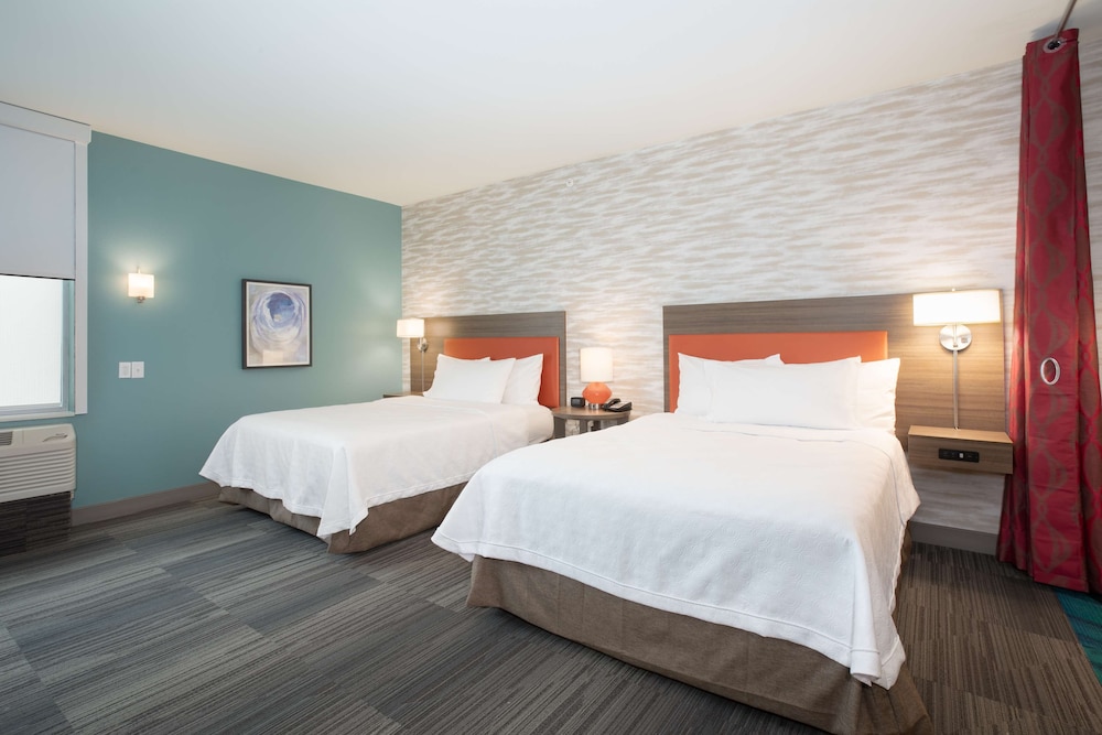 Studio, 2 Queen Beds, Accessible (Roll-In Shower) photo 1