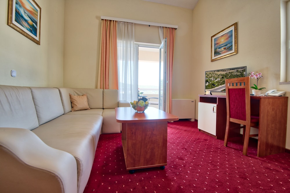 Suite, Balcony, Sea View photo 2