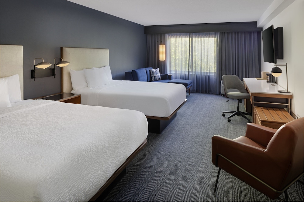 Room, Multiple Beds - Photo 1