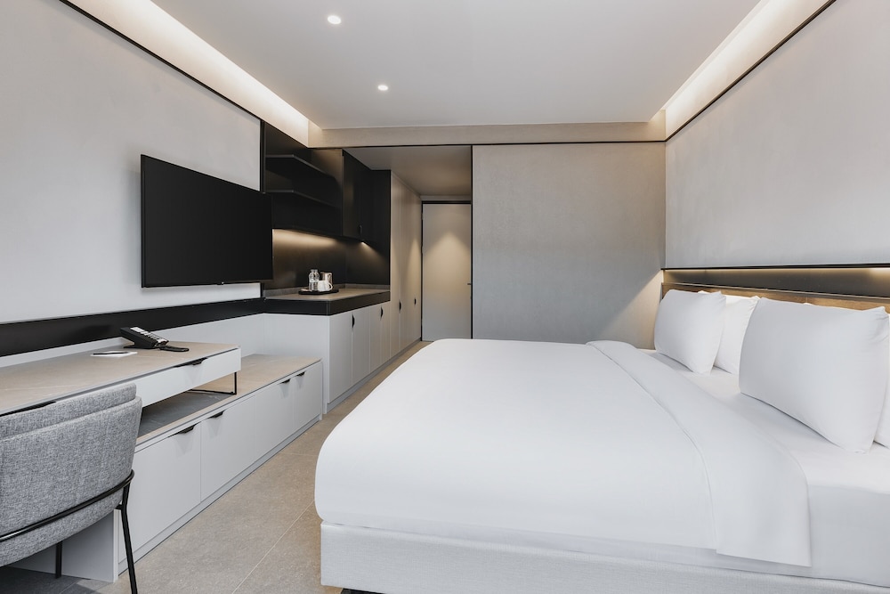 Superior Double or Twin Room - Photo 7