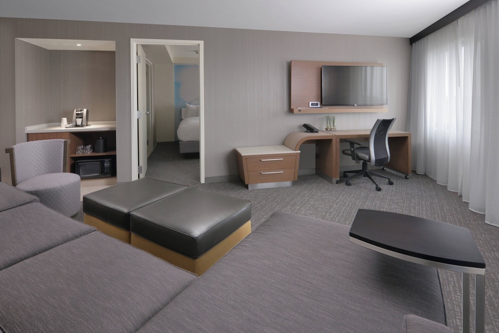 Suite, Multiple Beds