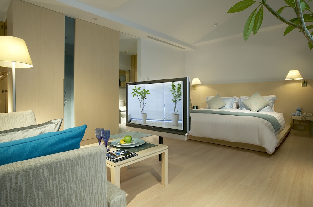 Only Suite photo 2