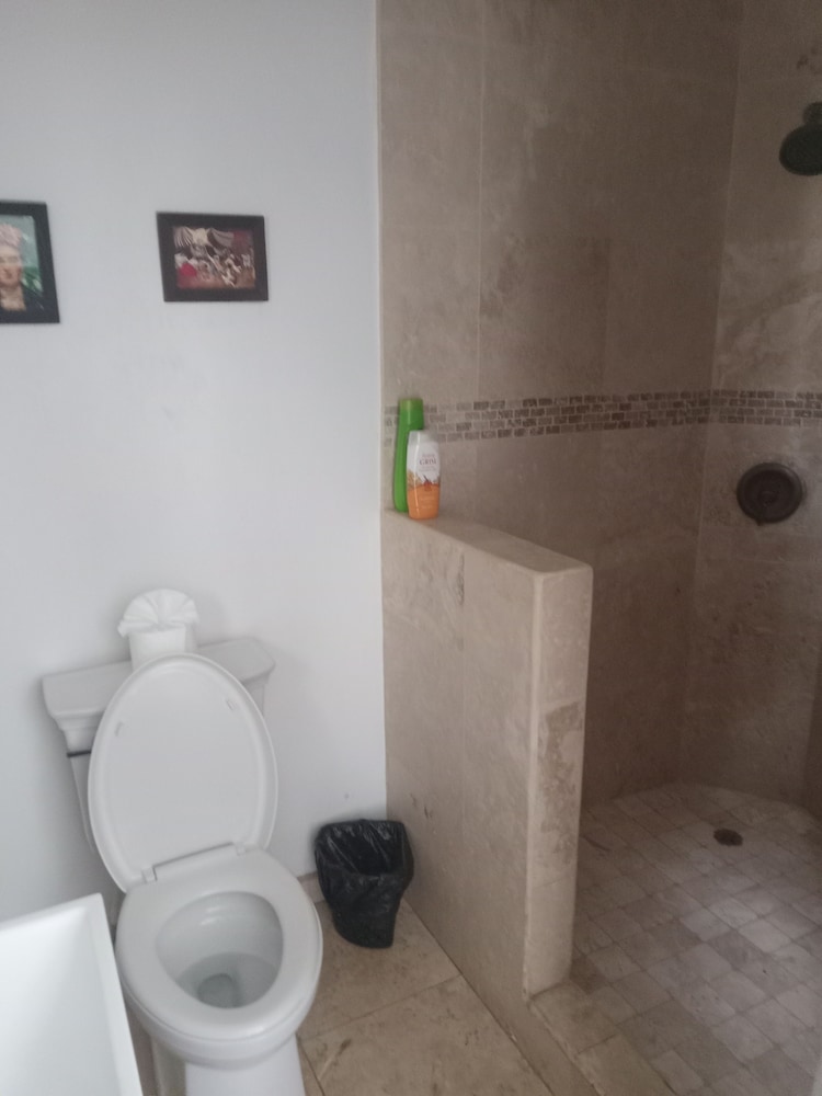 Family Duplex, 2 Bedrooms, Beach View, Poolside photo 3