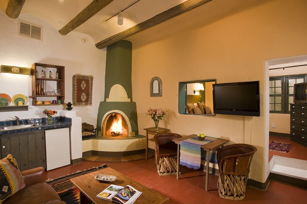 Standard Room, 1 Bedroom, Fireplace - Photo 5