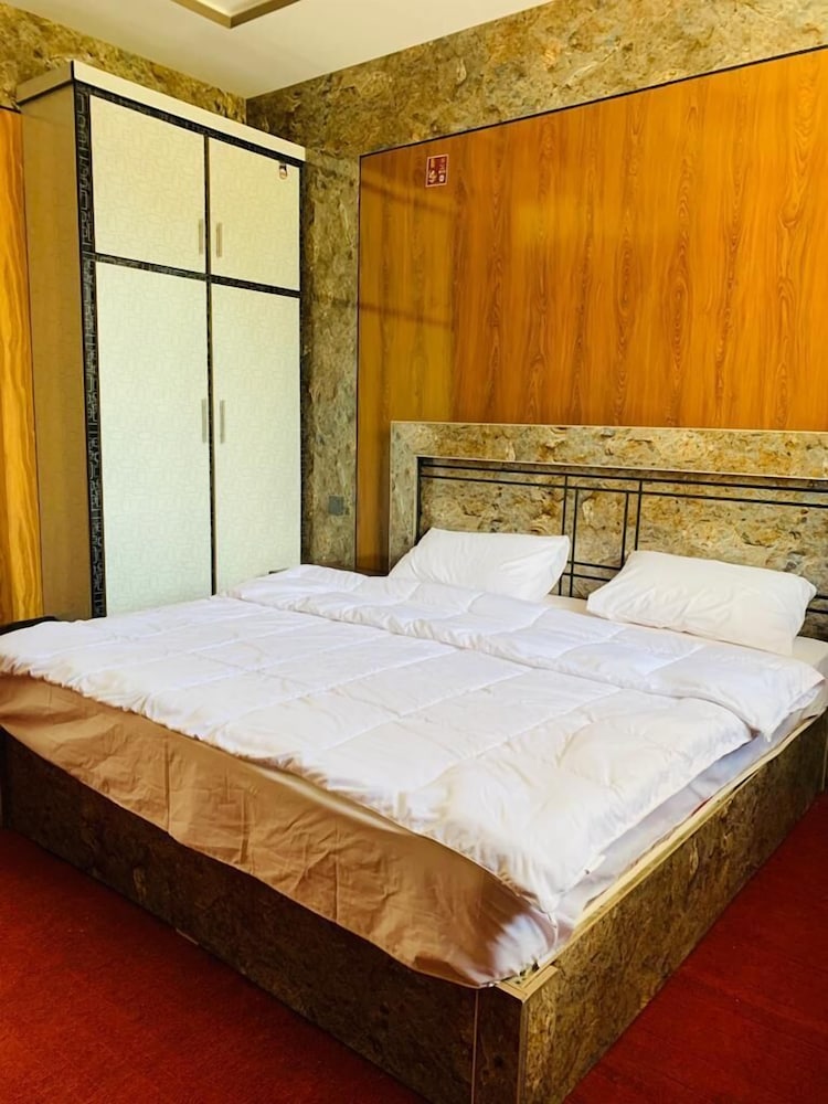 Deluxe Double Room photo 2