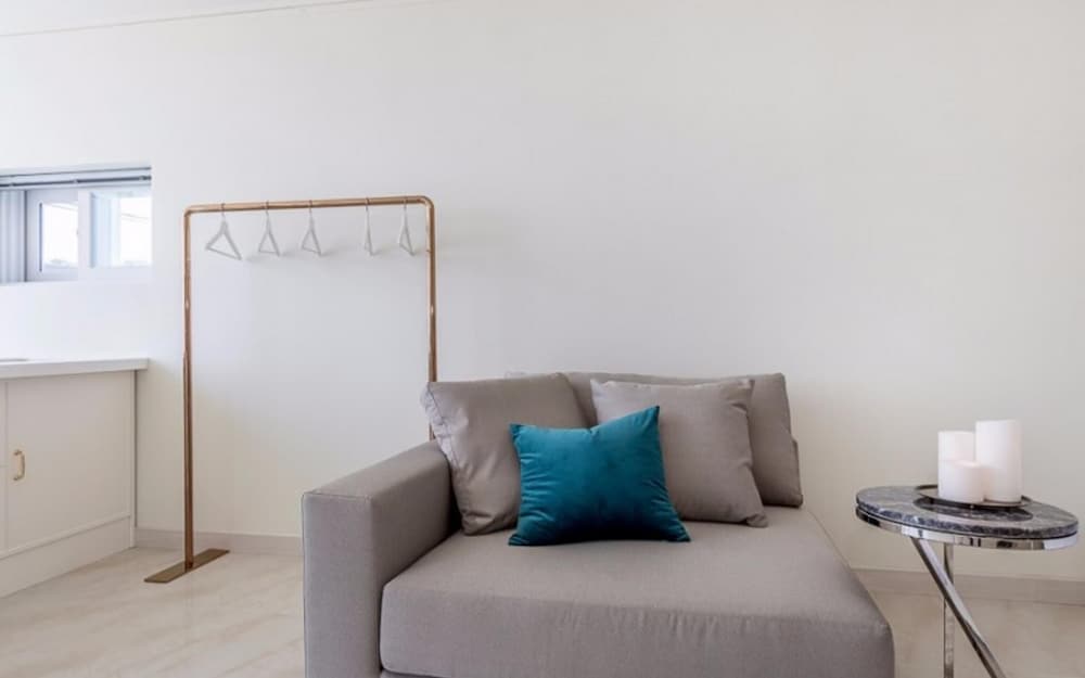 Room (OBLIC 3A) - Photo 8