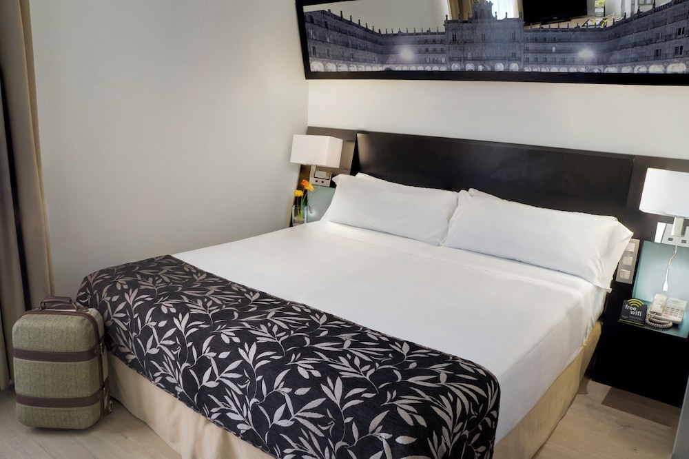 Classic Twin Room - Photo 1