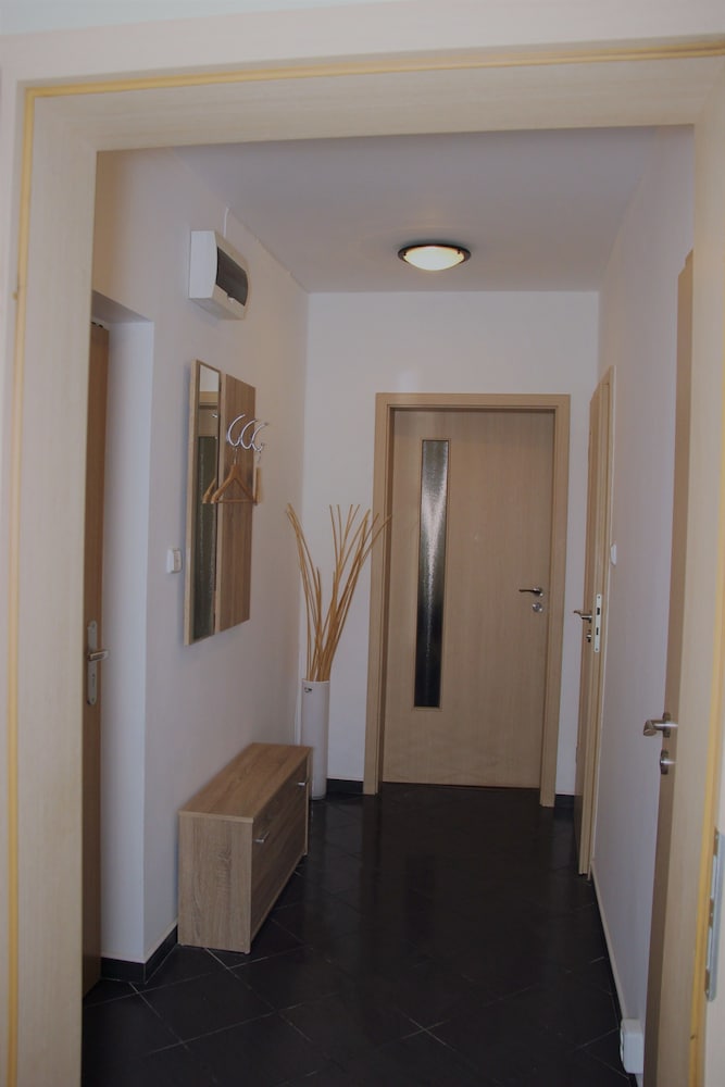 Deluxe Apartment, 2 Bedrooms photo 3
