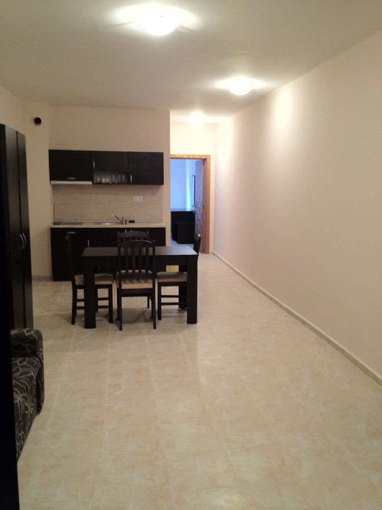 Apartment, 2 Bedrooms, Sea View photo 3
