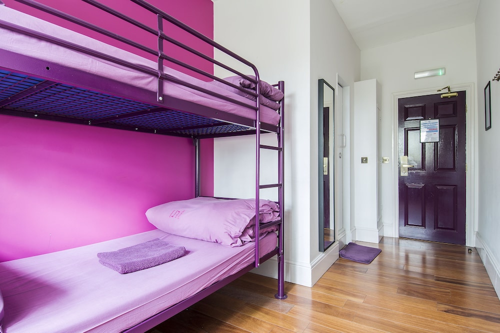 Twin Room Ensuite - Photo 1