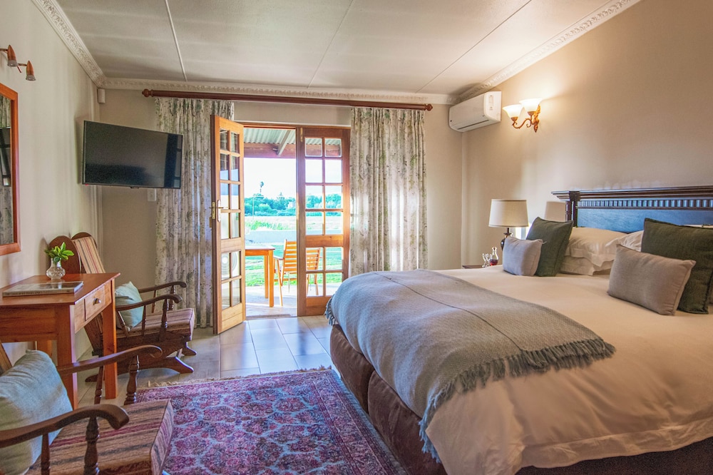 Luxury Double or Twin Room photo 3