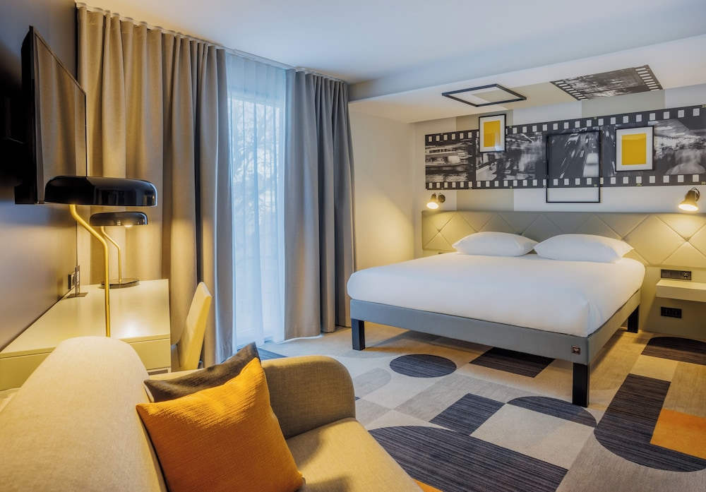 Premium Room, 1 Double Bed with Sofa bed (Newly Designed) - Photo 1