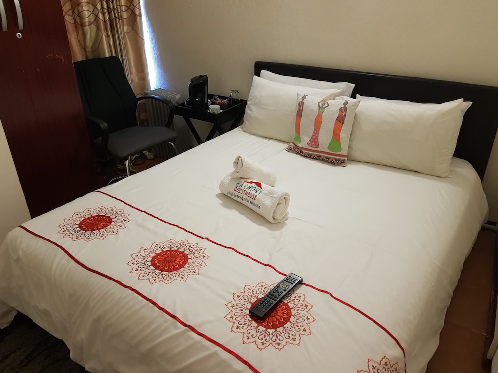 PROMO DOUBLE ROOM (NONE EN-SUITE) photo 3