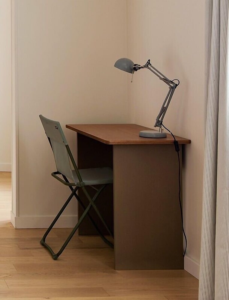 Studio - Photo 2