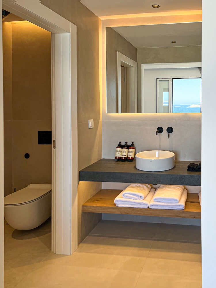 Junior Suite, Sea View - Photo 11