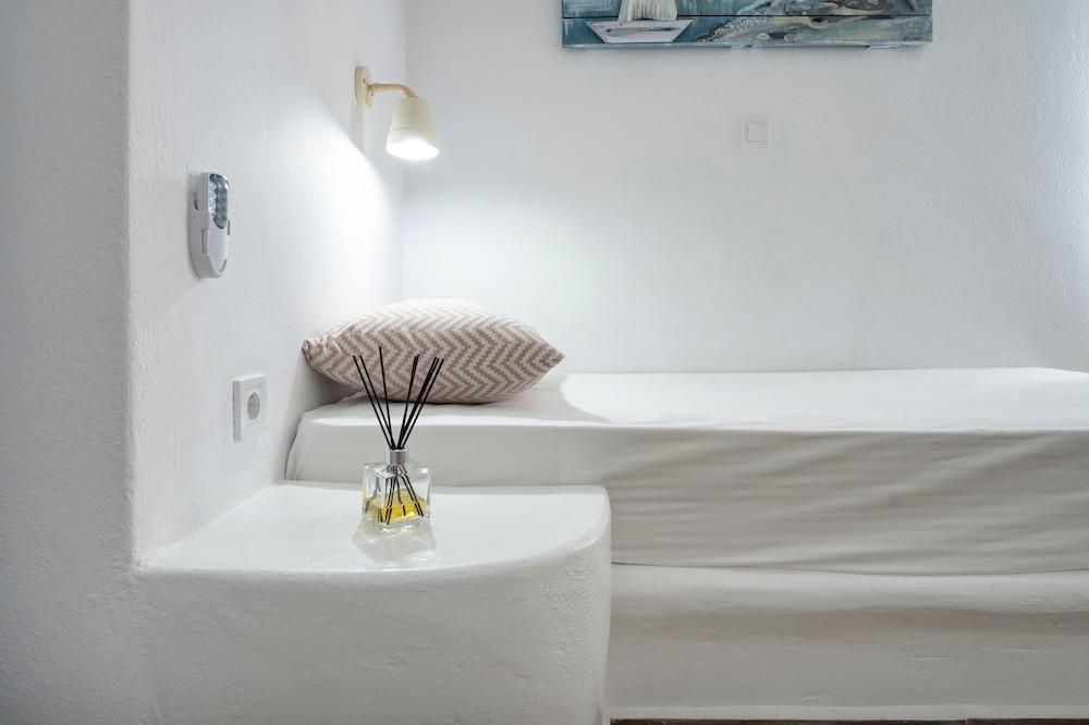 Deluxe Triple Room, Sea View photo 2
