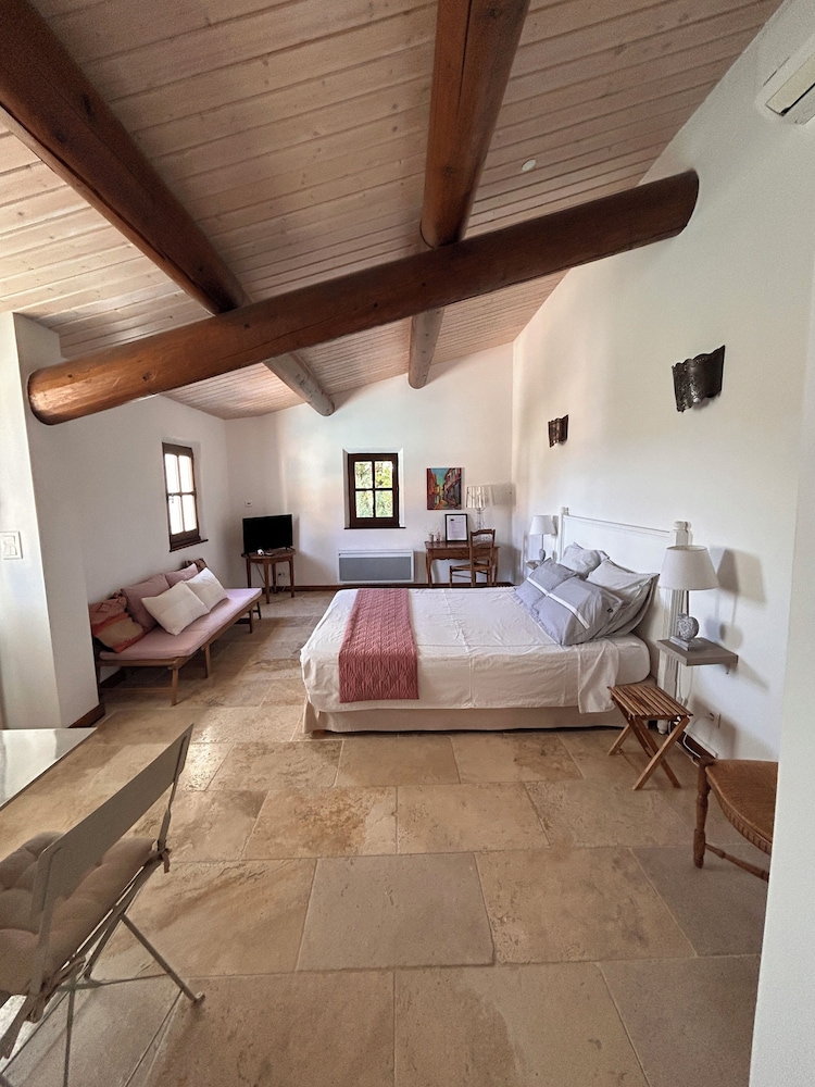 Deluxe Double Room, Pool View photo 2