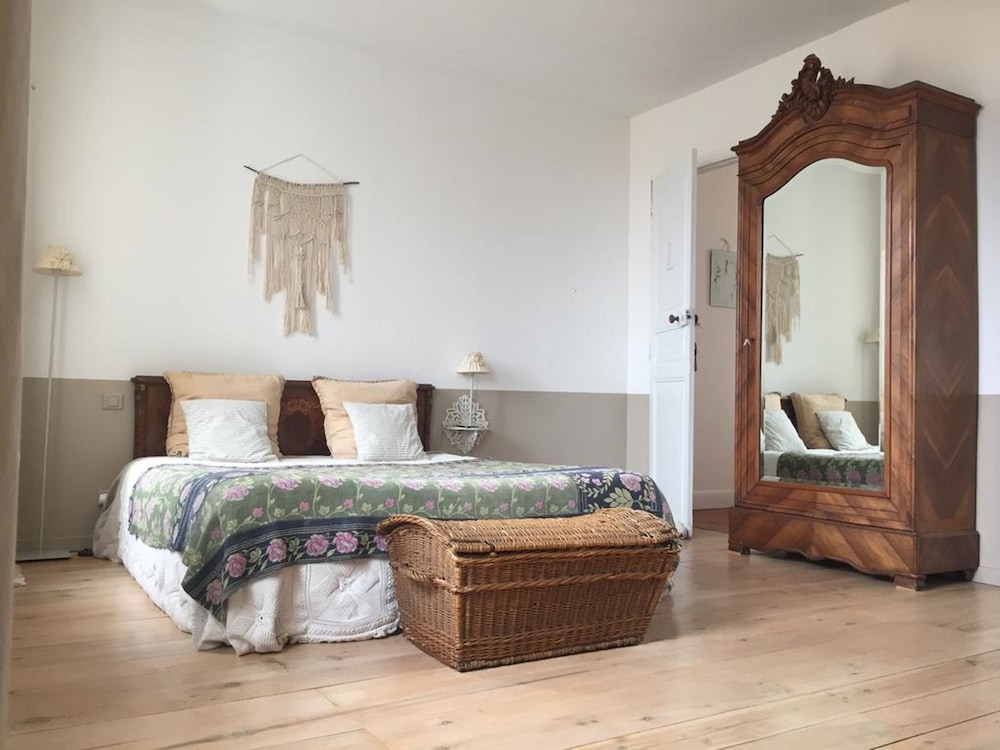 Traditional Double Room (La Campagnarde)