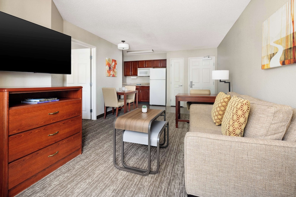 Suite, Accessible, Non Smoking - Photo 7