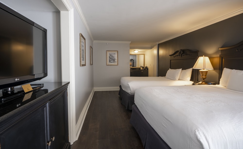 Deluxe Room, 2 Queen Beds (Grande Two Queens) - Photo 1