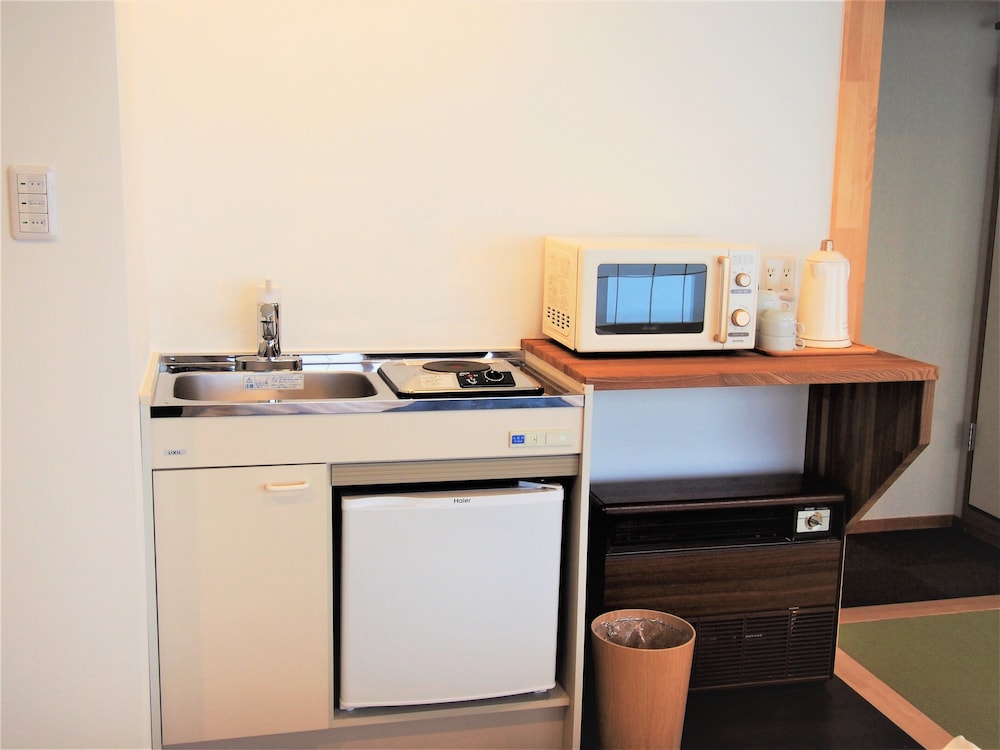 Non Refundable Western Room, Private Bathroom photo 3