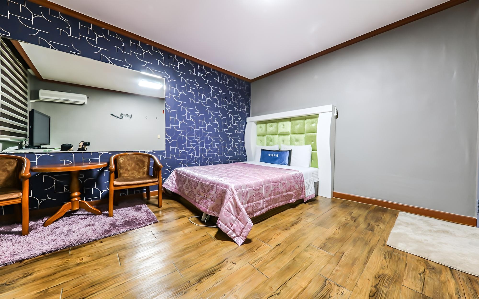 Room (Standard (Bed)) - Photo 2