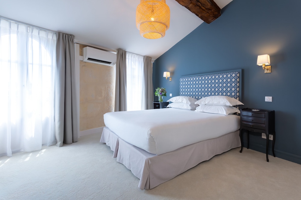 Premium Double or Twin Room photo 2