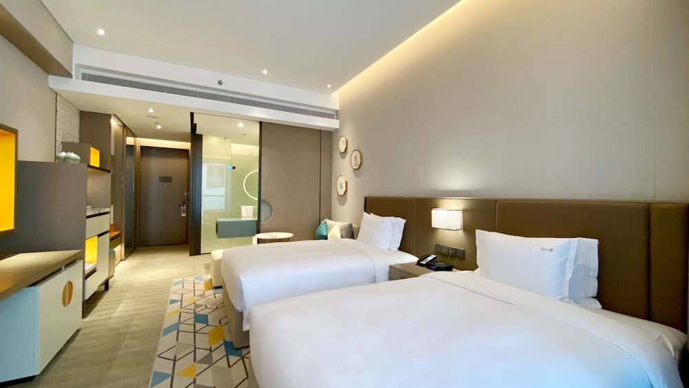 Standard Room, 2 Twin Beds - Photo 1