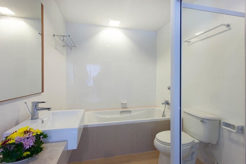 Deluxe Double or Twin Room photo 2