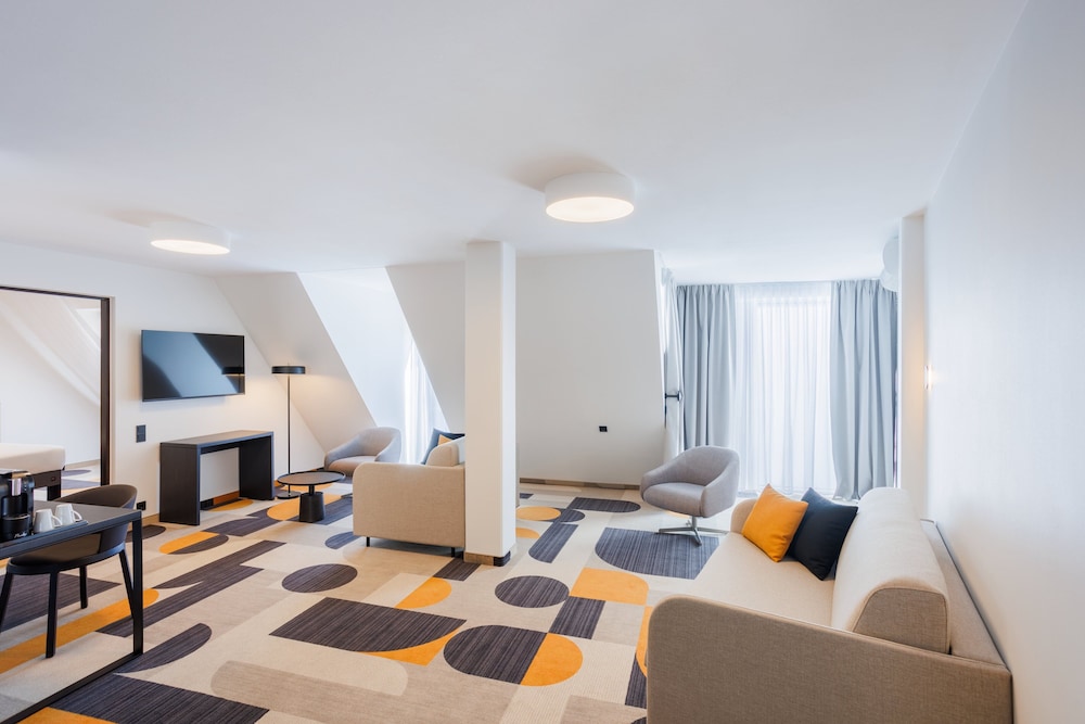 Premium Room, Multiple Beds (Newly Designed) - Photo 4