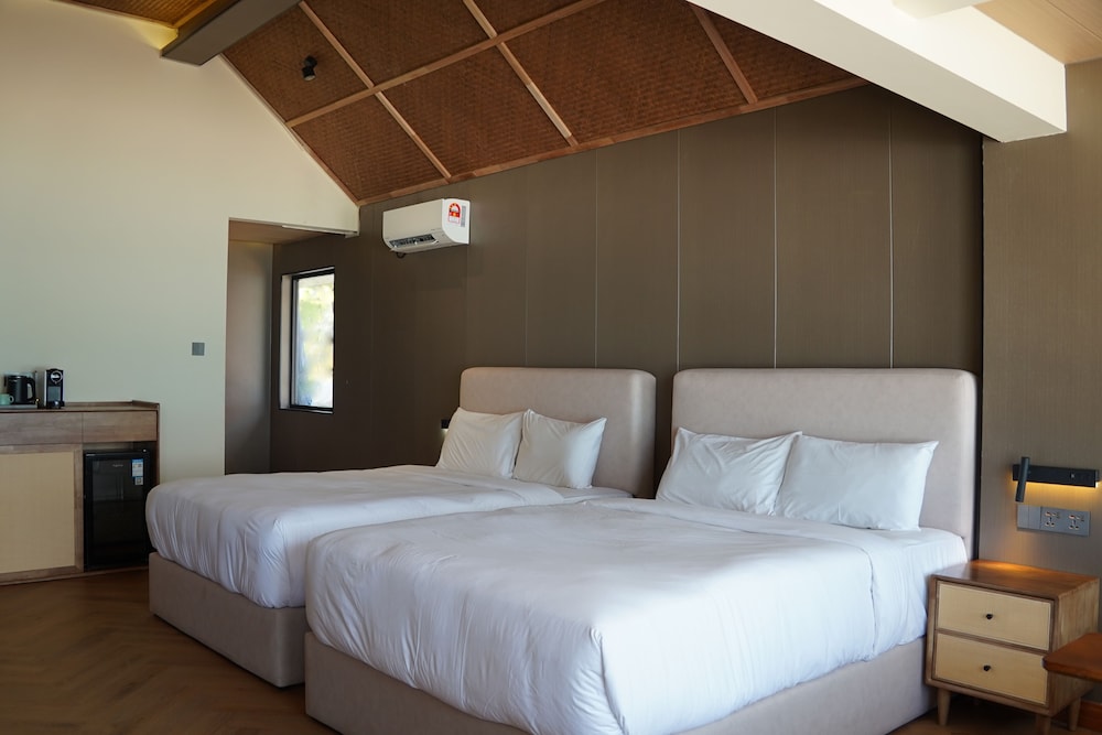 Premier Villa, Beach View