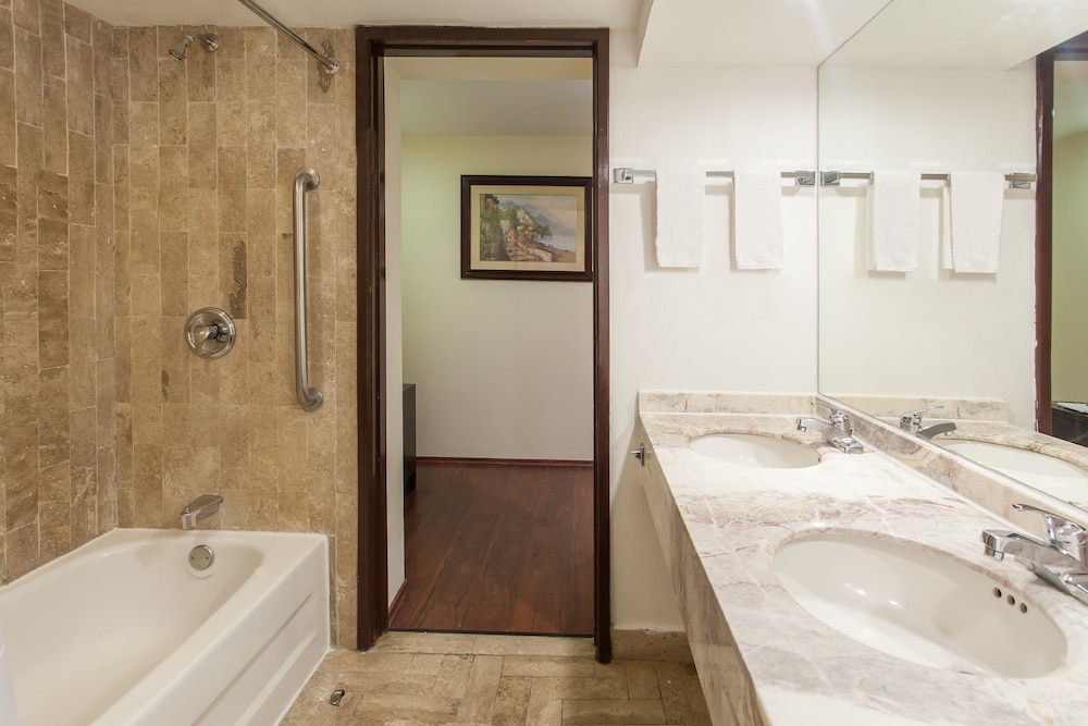 Junior Suite - Photo 7