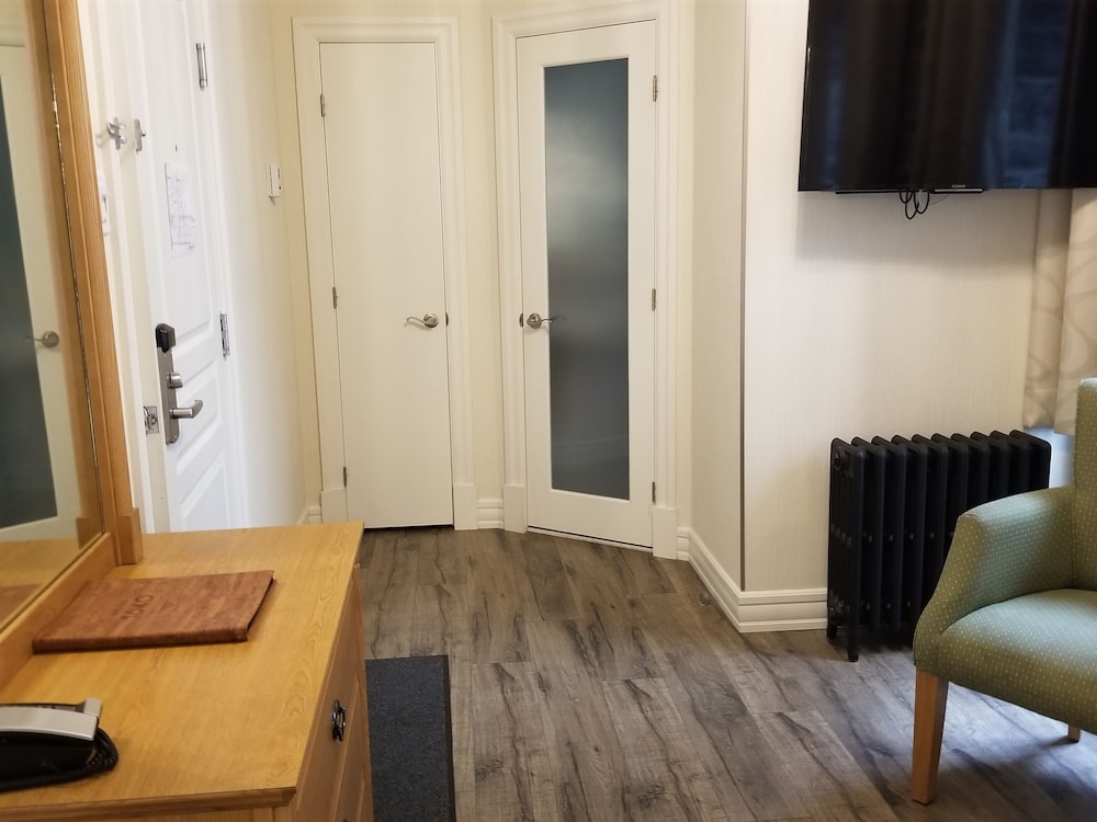 Economy Room, 1 Double Bed photo 3