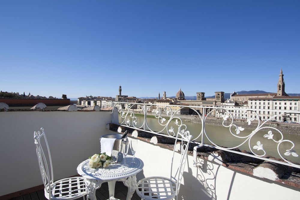 Deluxe Penthouse, 3 Bedrooms, 2 Bathrooms
