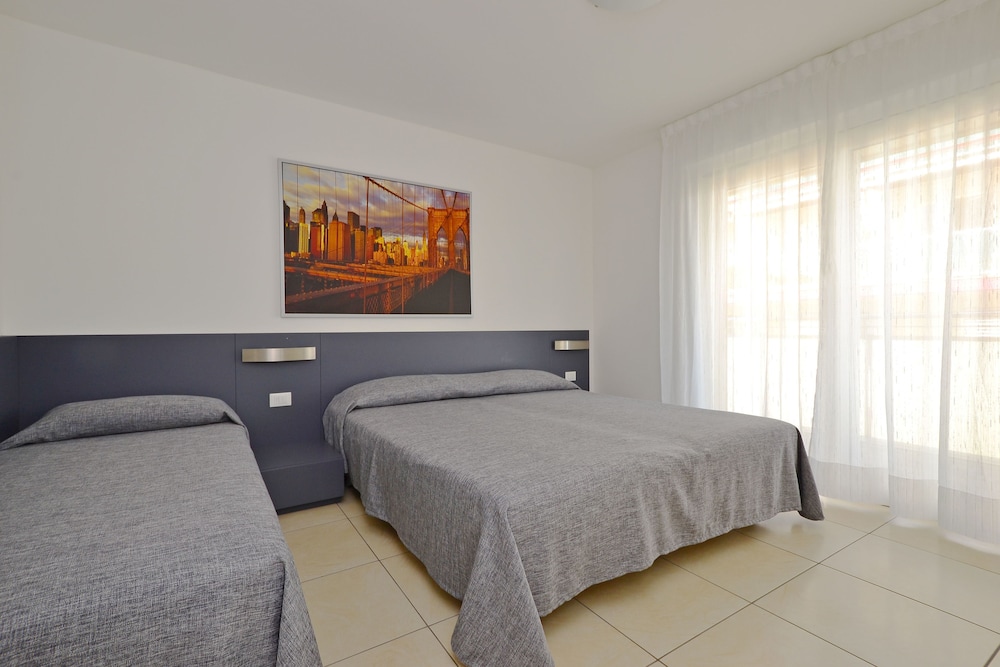 Apartment, 2 Bedrooms, Balcony (C8.6) photo 1