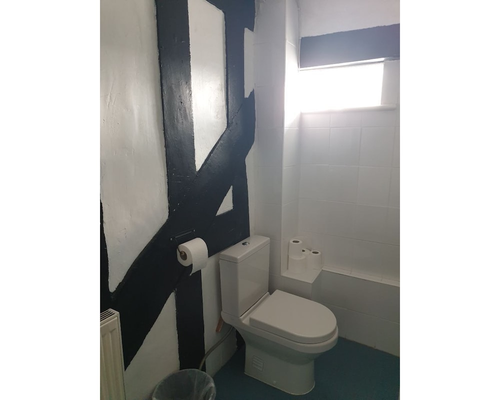 Classic Suite, Shared Bathroom photo 1