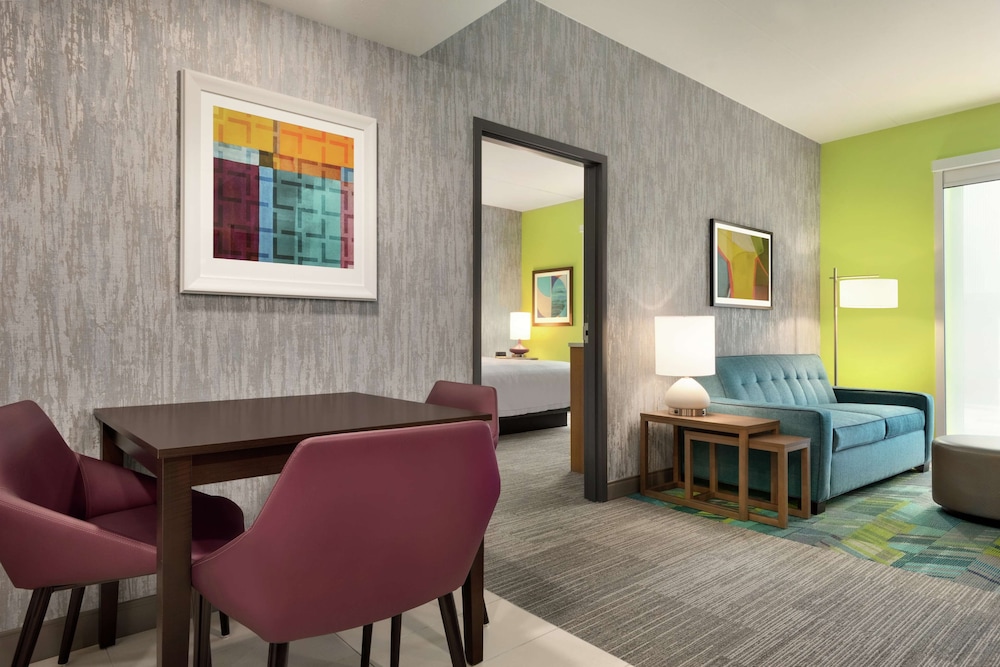 Suite, 1 King Bed, Accessible (Hearing) - Photo 1