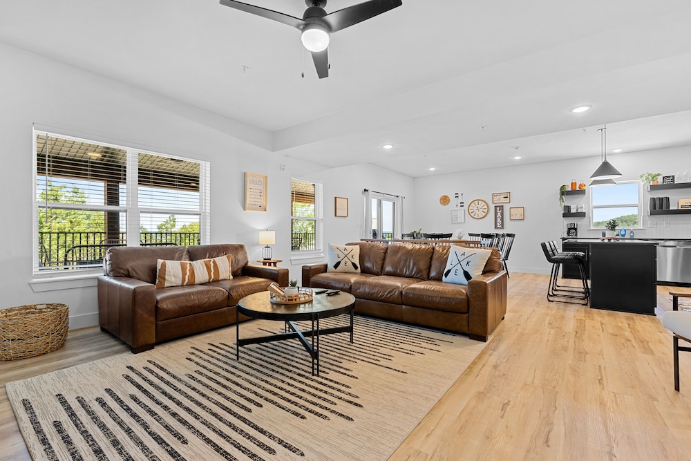 House, Multiple Bedrooms photo 1