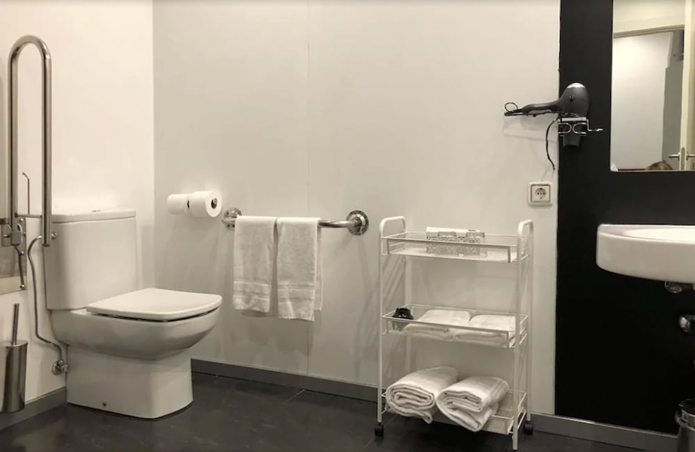 Economy Double Room, Ground Floor photo 3