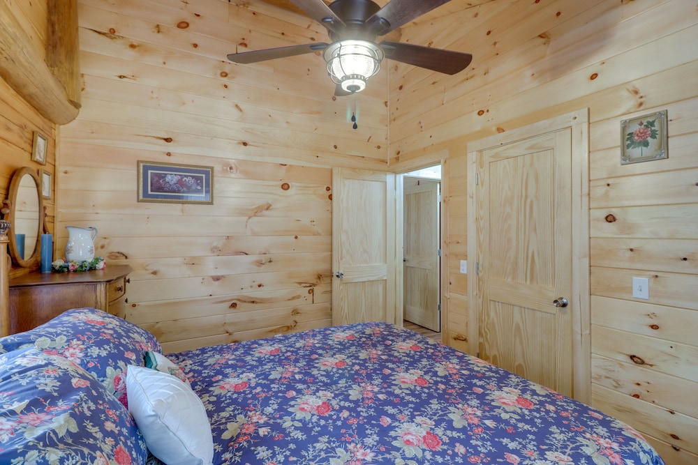 House (2 Bedrooms) photo 1