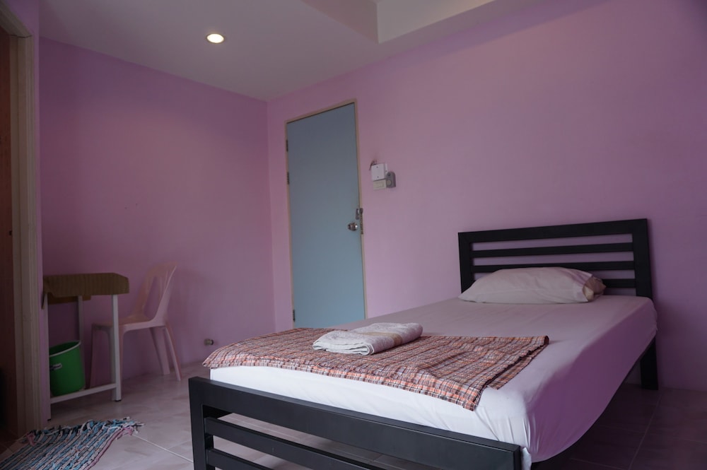 Single Room with Fan photo 3