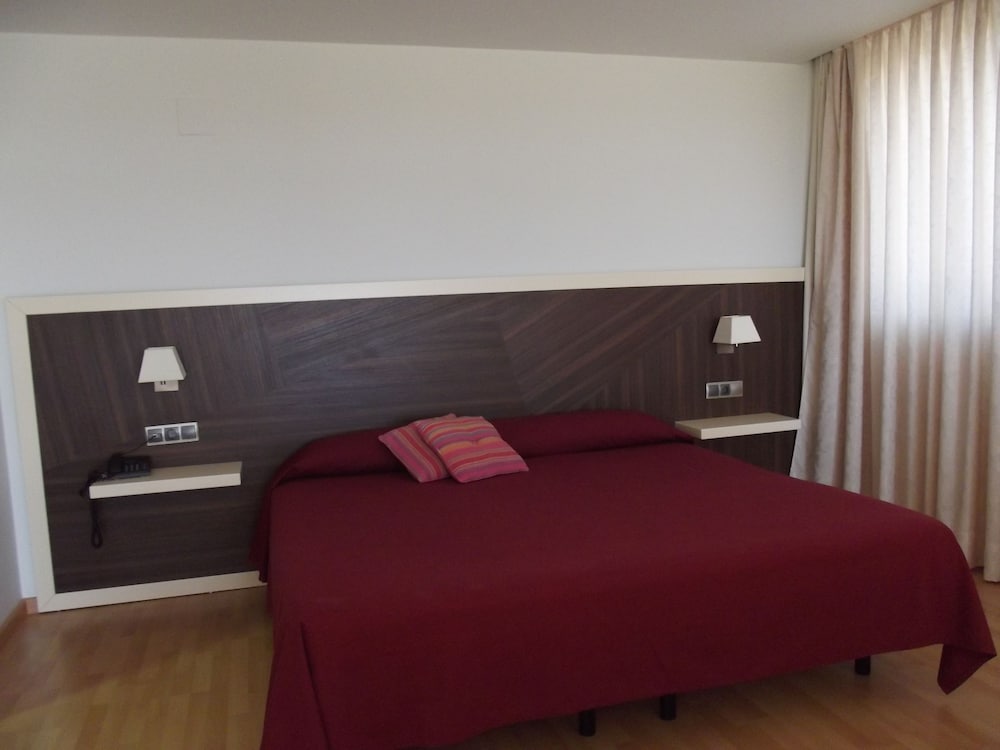 Suite - Photo 2
