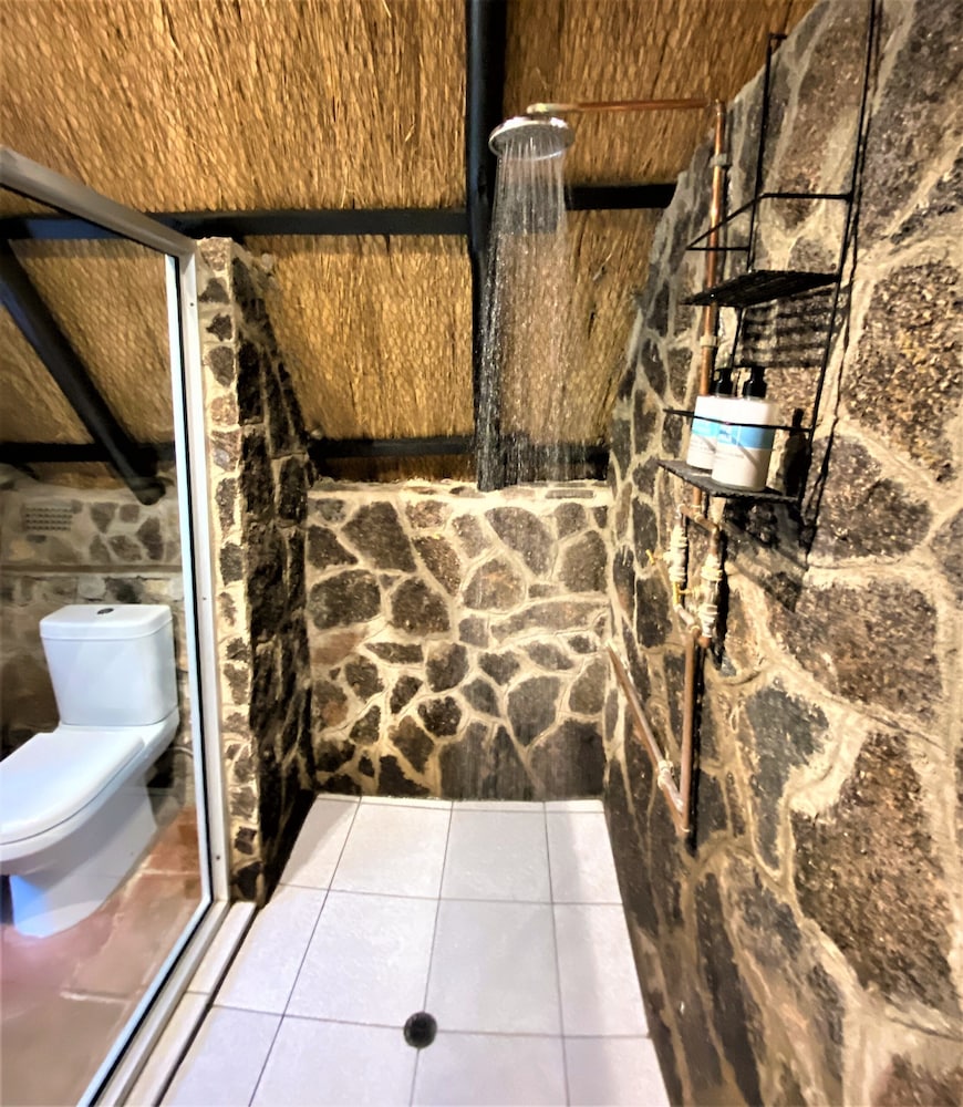 Standard Double or Twin Room, Mountain View photo 3